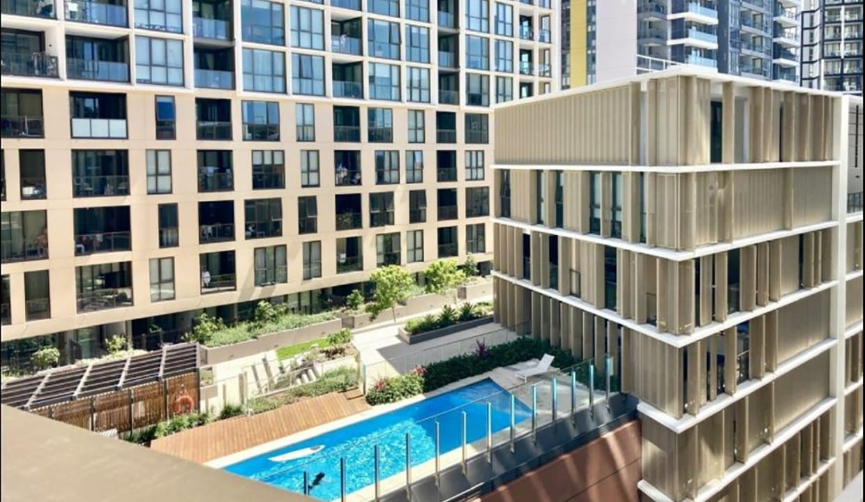 Pet Friendly | Two Bed Apartment in The Heart of Darling Harbour & Haymarket